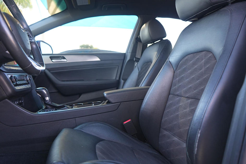 Thumbnail: 2019 Hyundai Sonata - 11