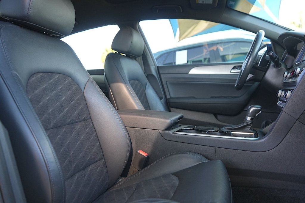 Thumbnail: 2019 Hyundai Sonata - 12