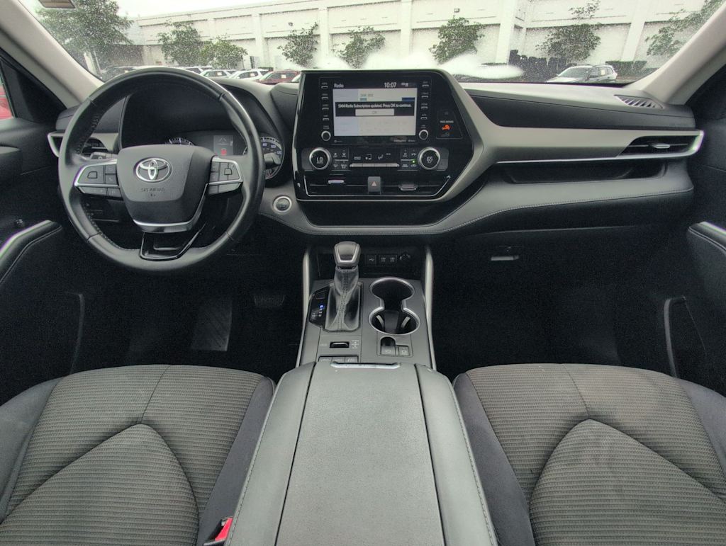 Thumbnail: 2021 Toyota Highlander - 9