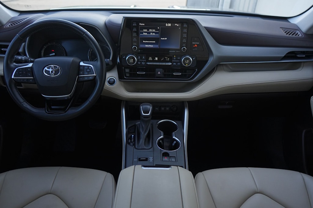 Thumbnail: 2020 Toyota Highlander - 10