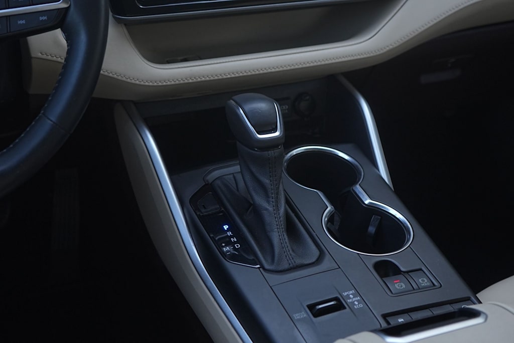 Thumbnail: 2020 Toyota Highlander - 16