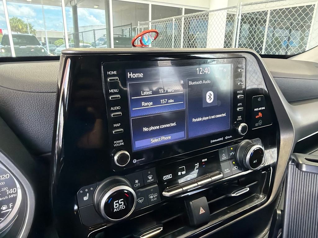 Thumbnail: 2021 Toyota Highlander - 5