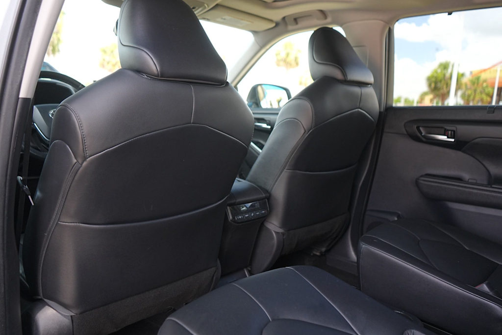 Thumbnail: 2021 Toyota Highlander - 13