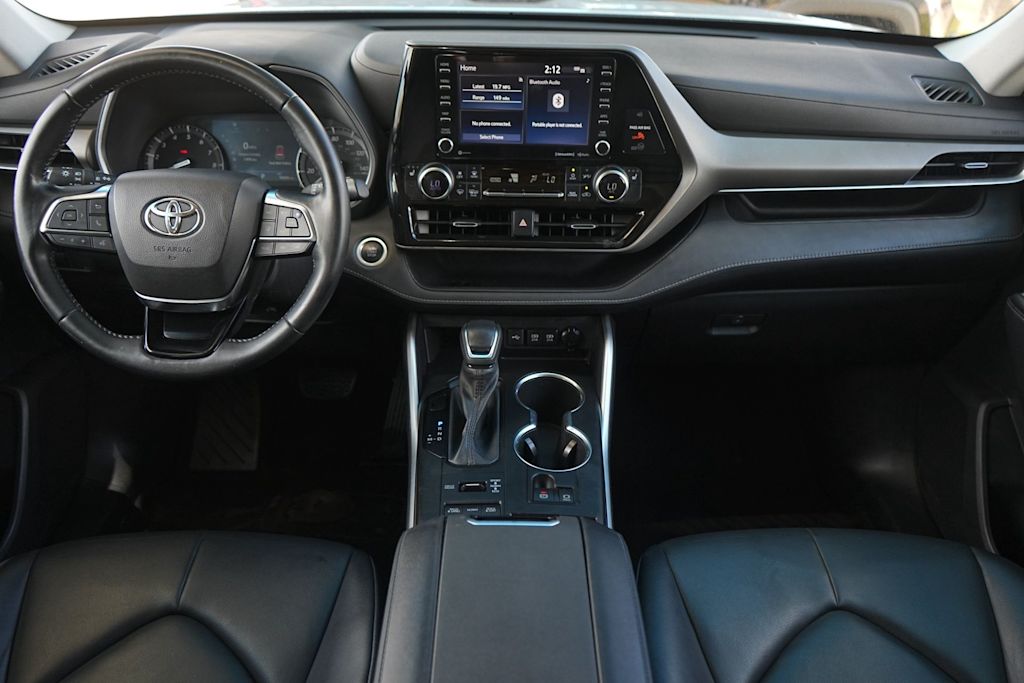 Thumbnail: 2021 Toyota Highlander - 10