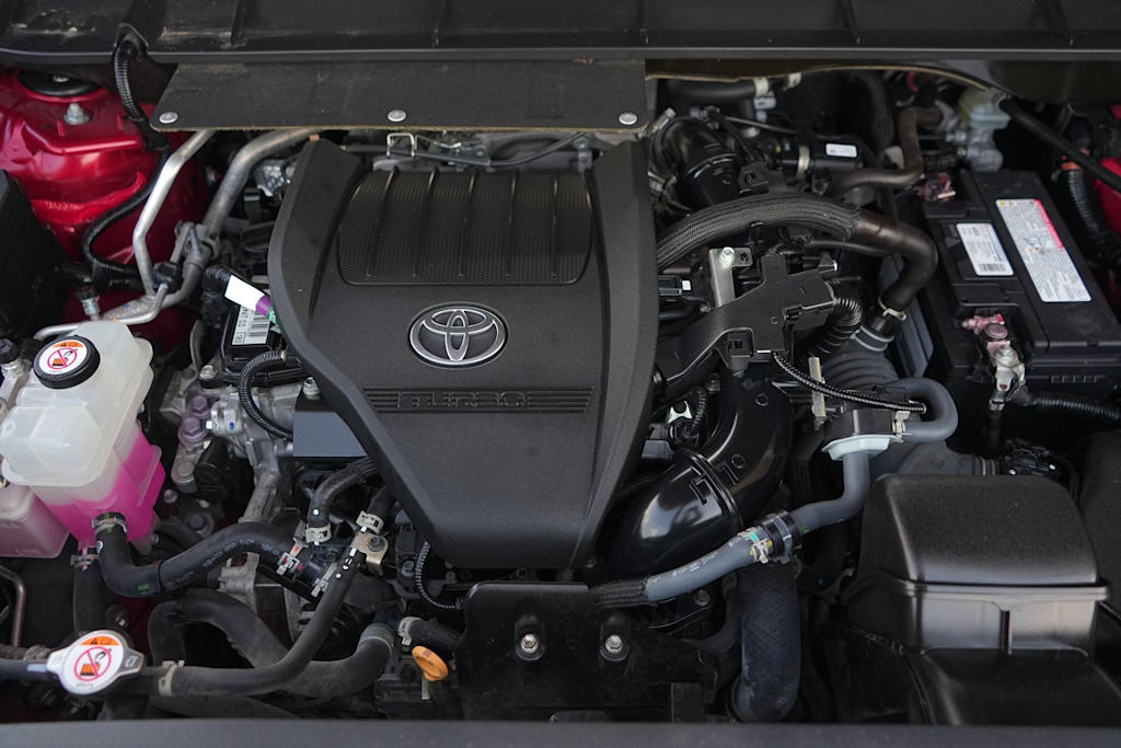 Thumbnail: 2023 Toyota Highlander - 9