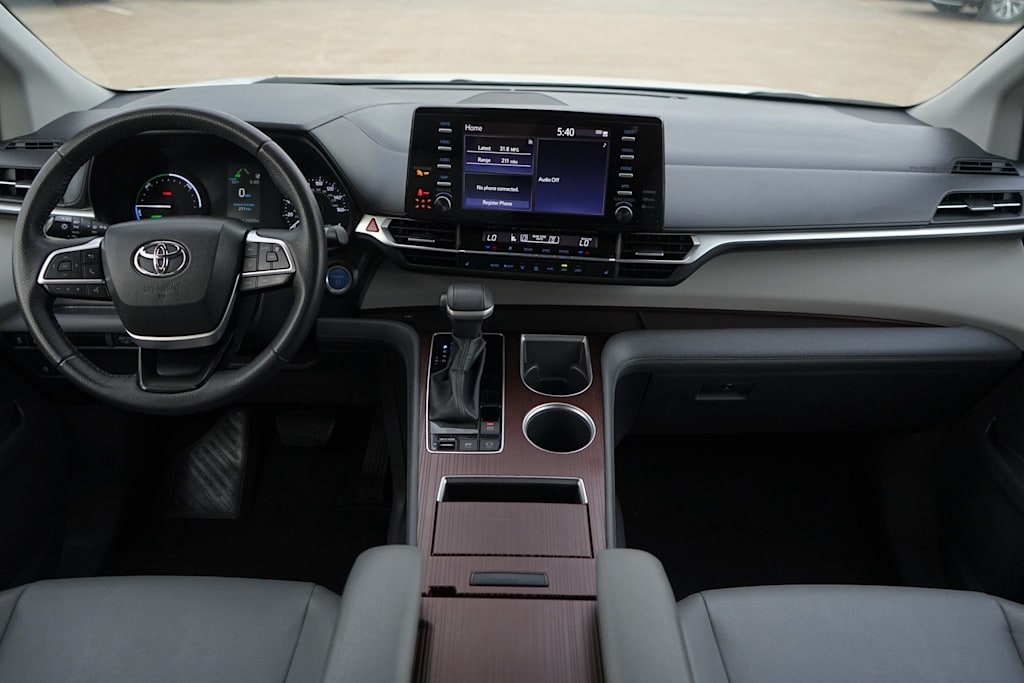 Thumbnail: 2023 Toyota Sienna - 10