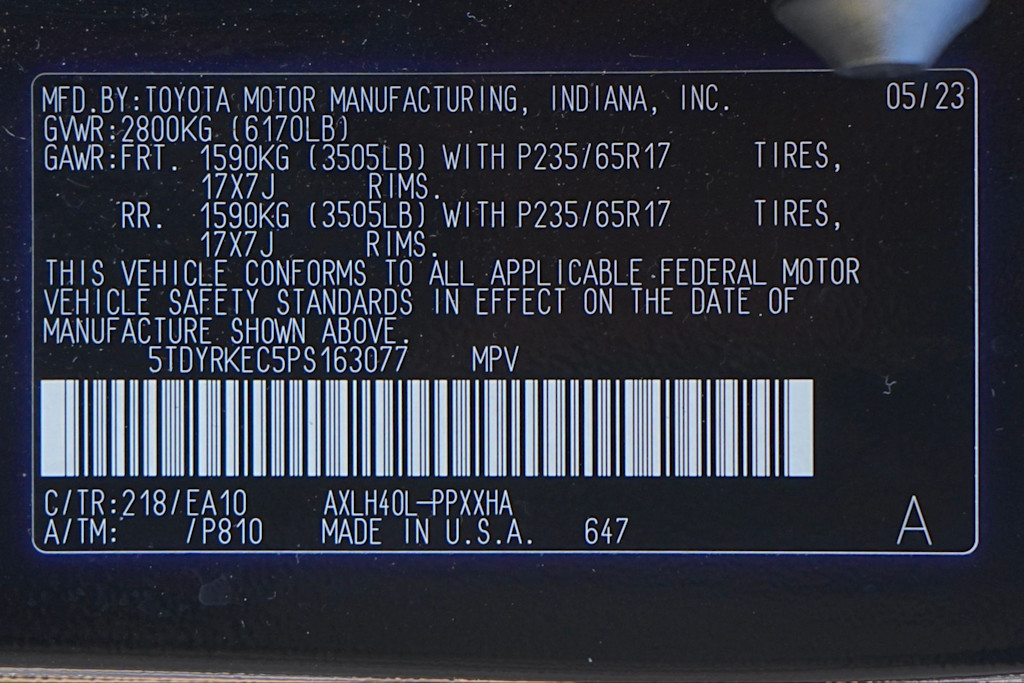 Thumbnail: 2023 Toyota Sienna - 30