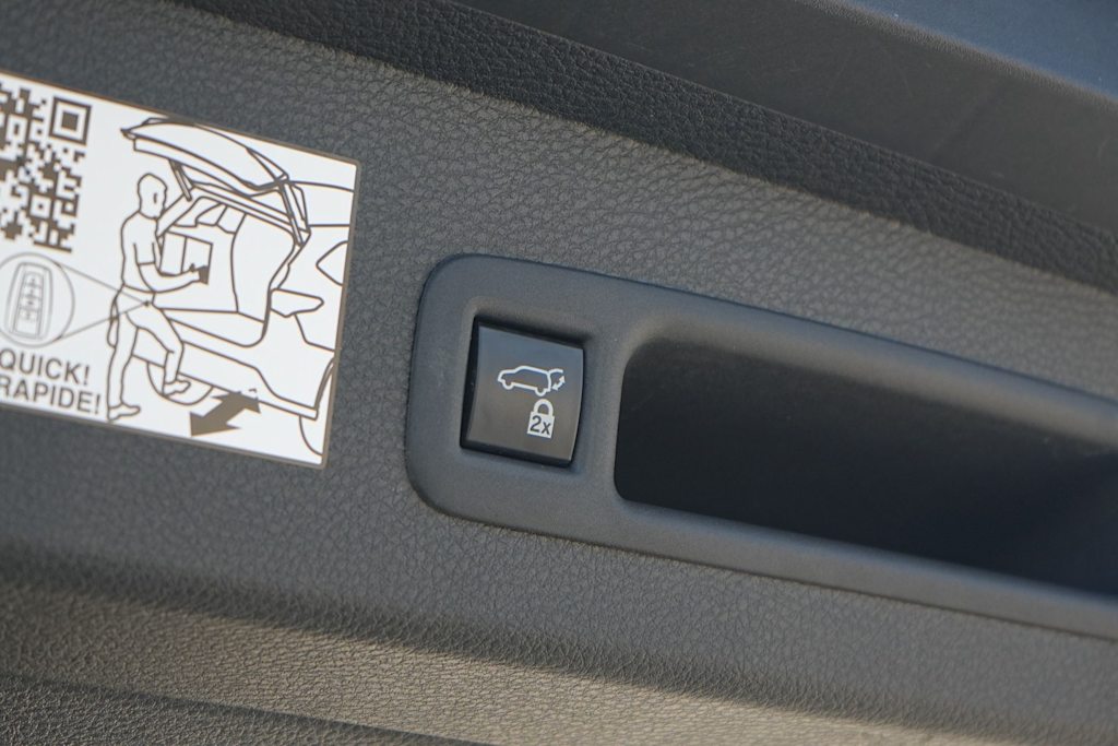 Thumbnail: 2023 Toyota Sienna - 19