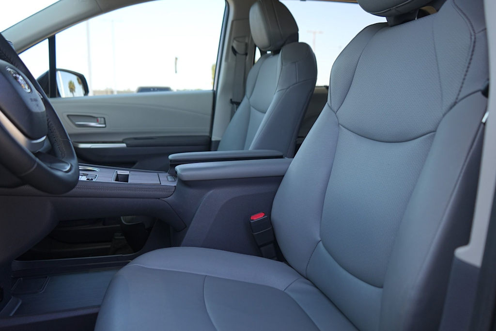 Thumbnail: 2023 Toyota Sienna - 11