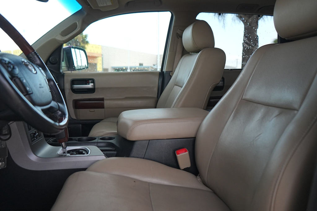 Thumbnail: 2013 Toyota Sequoia - 11