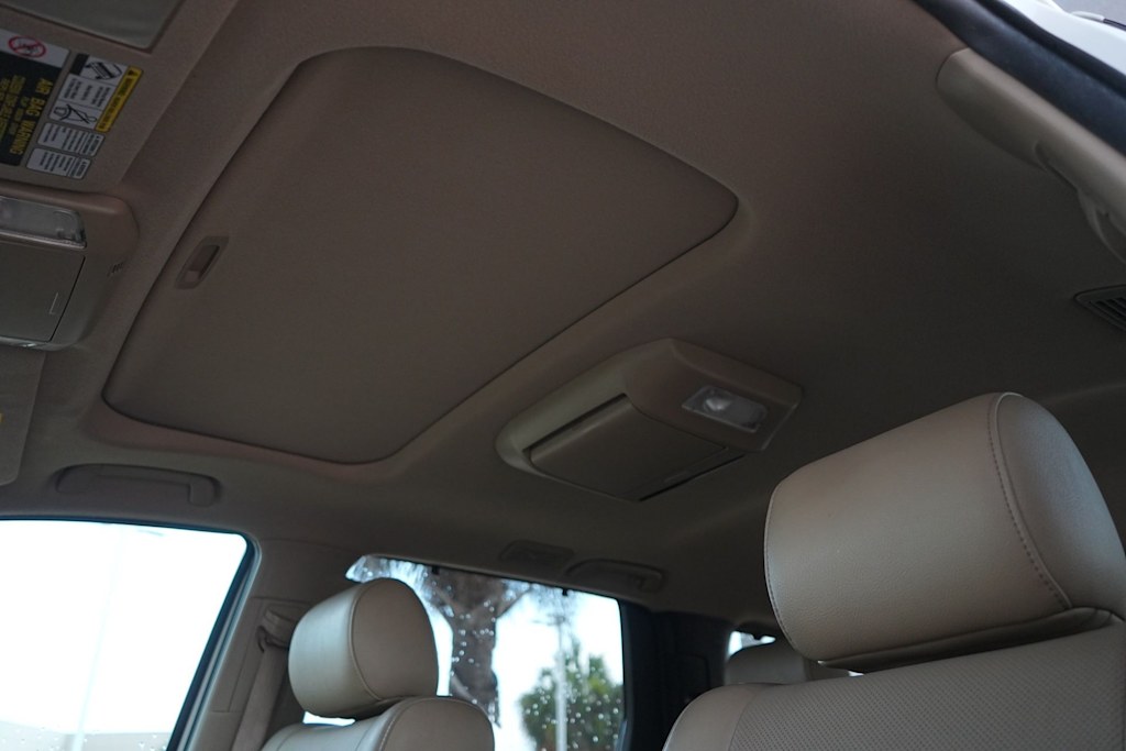 Thumbnail: 2013 Toyota Sequoia - 27