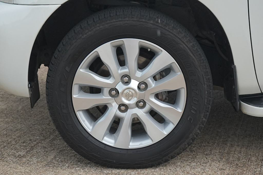 Thumbnail: 2013 Toyota Sequoia - 8