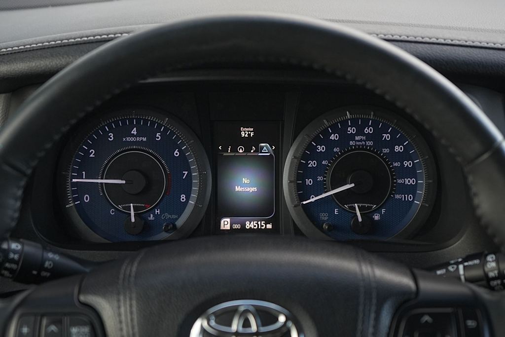 Thumbnail: 2017 Toyota Sienna - 16