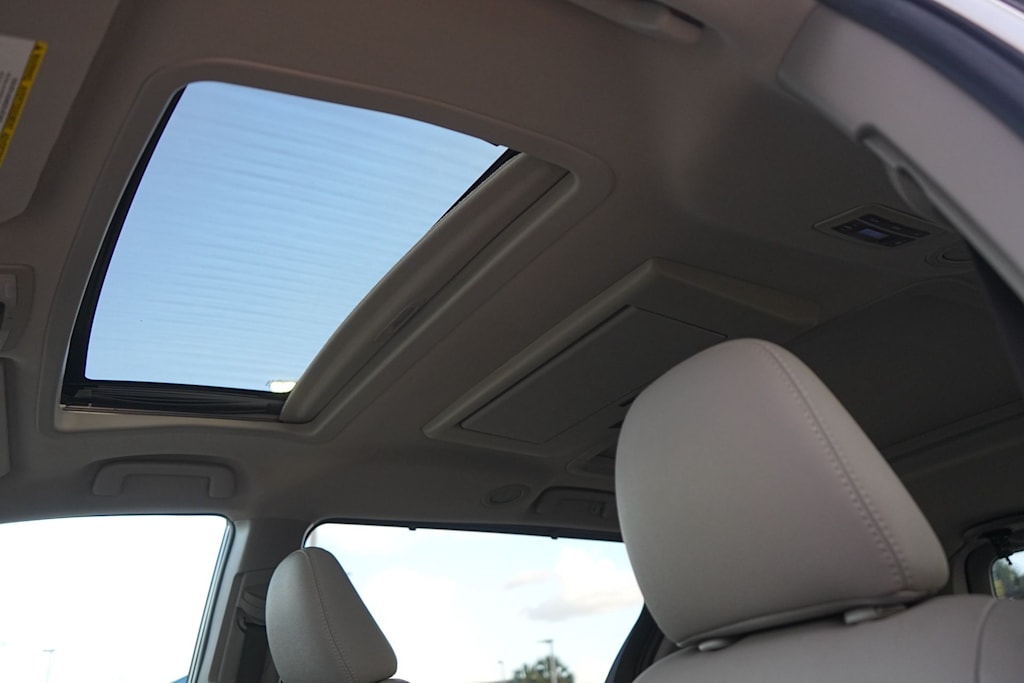 Thumbnail: 2017 Toyota Sienna - 26