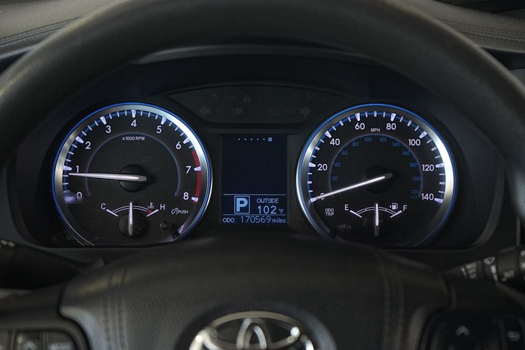 Thumbnail: 2015 Toyota Highlander - 17