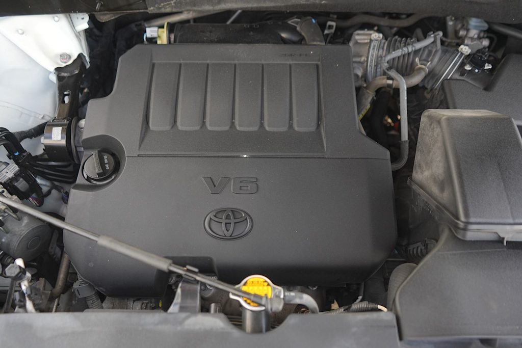 Thumbnail: 2015 Toyota Highlander - 9