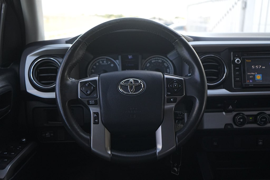 Thumbnail: 2017 Toyota Tacoma - 13