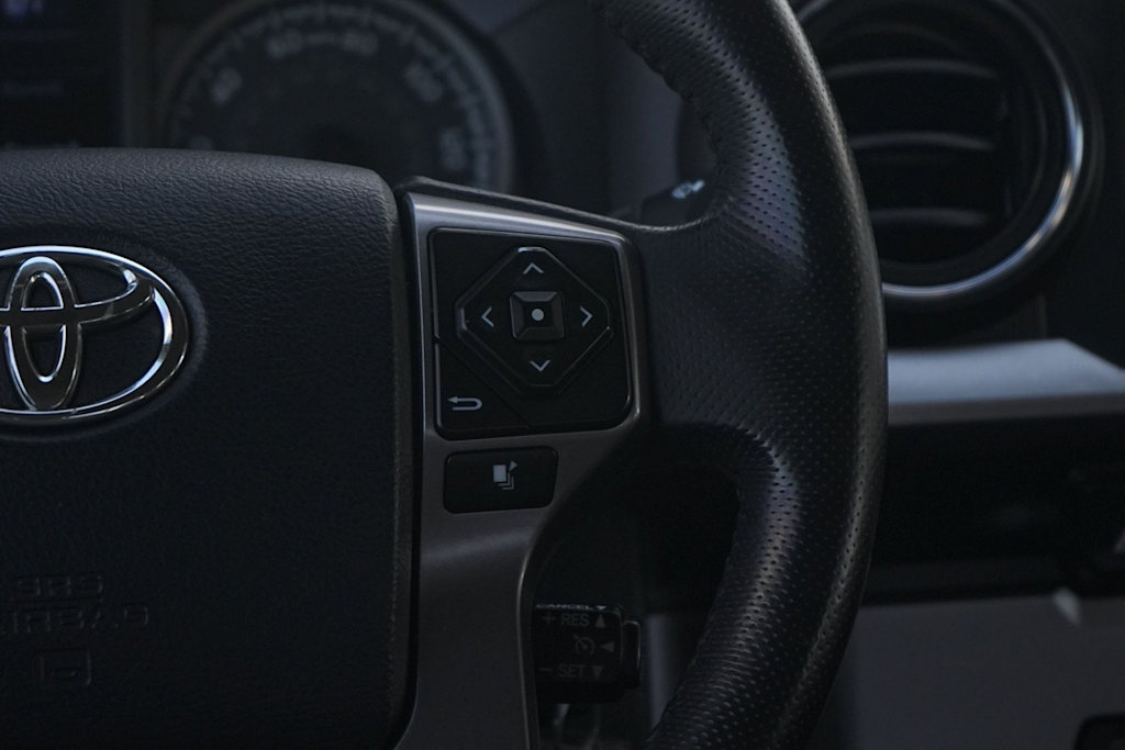Thumbnail: 2017 Toyota Tacoma - 24