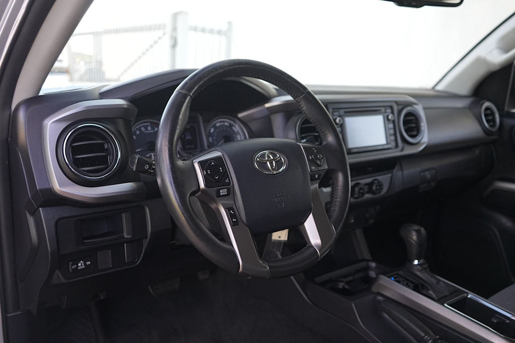 Thumbnail: 2017 Toyota Tacoma - 2