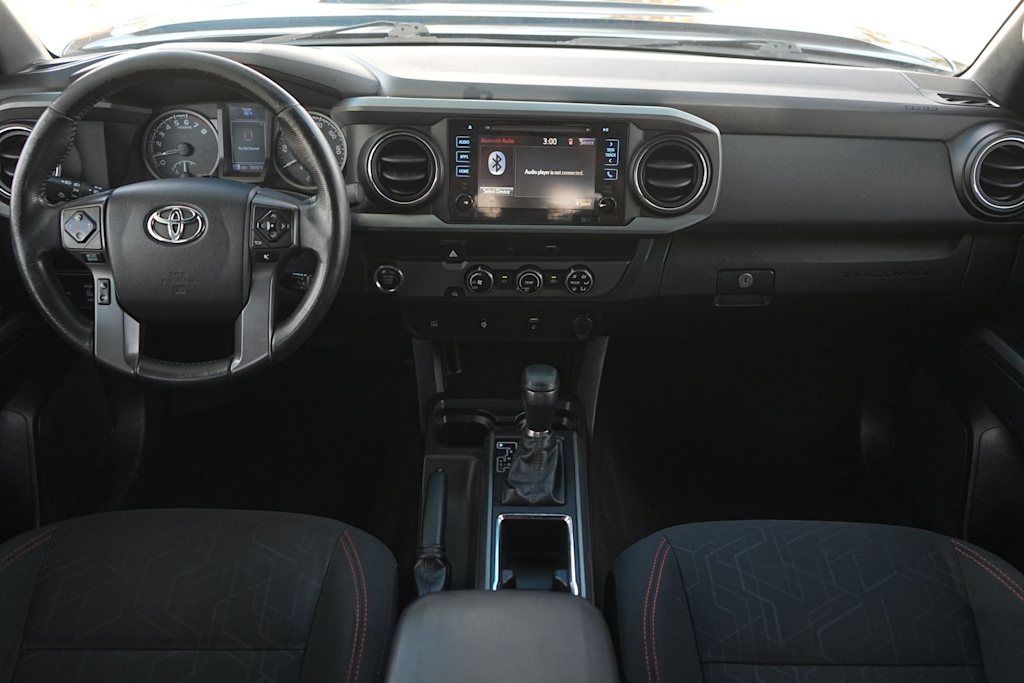 Thumbnail: 2017 Toyota Tacoma - 10