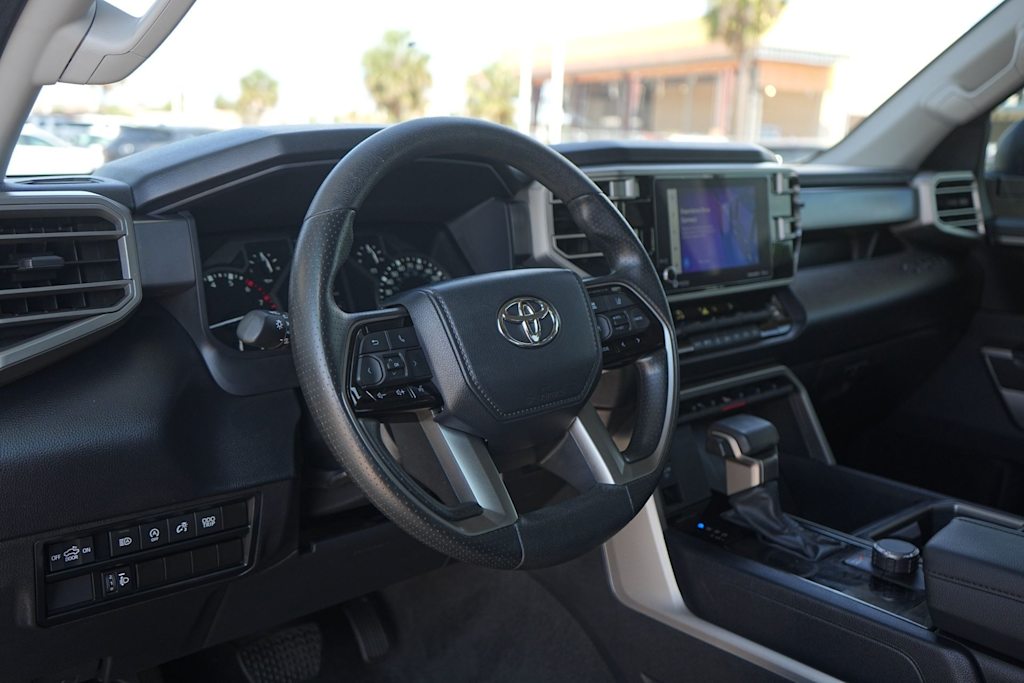 Thumbnail: 2024 Toyota Tundra - 2