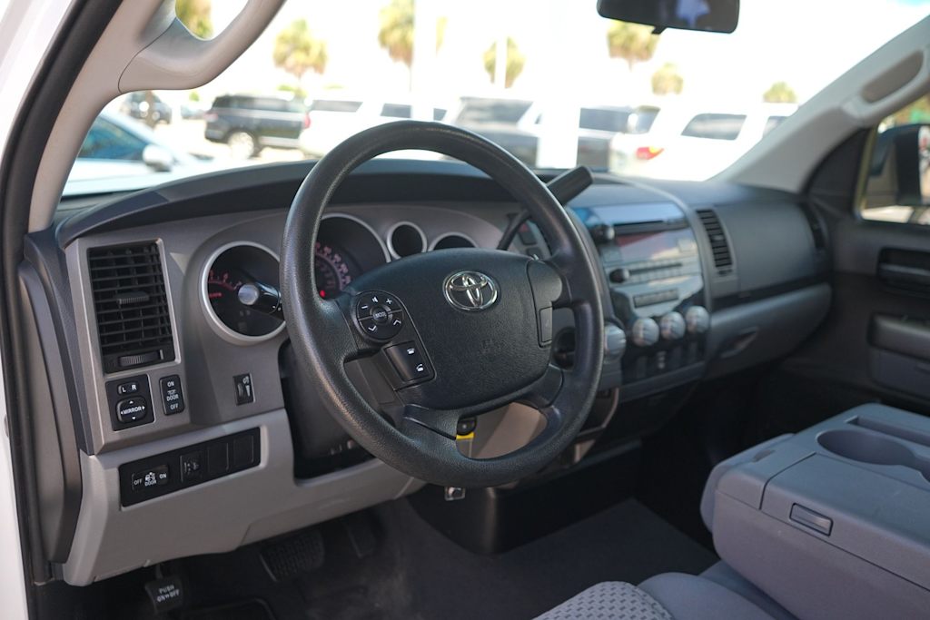 Thumbnail: 2013 Toyota Tundra - 2