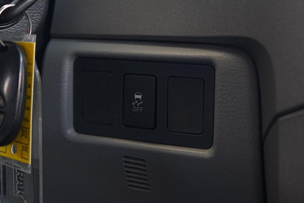 Thumbnail: 2013 Toyota Tundra - 27