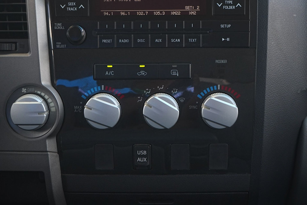 Thumbnail: 2013 Toyota Tundra - 24
