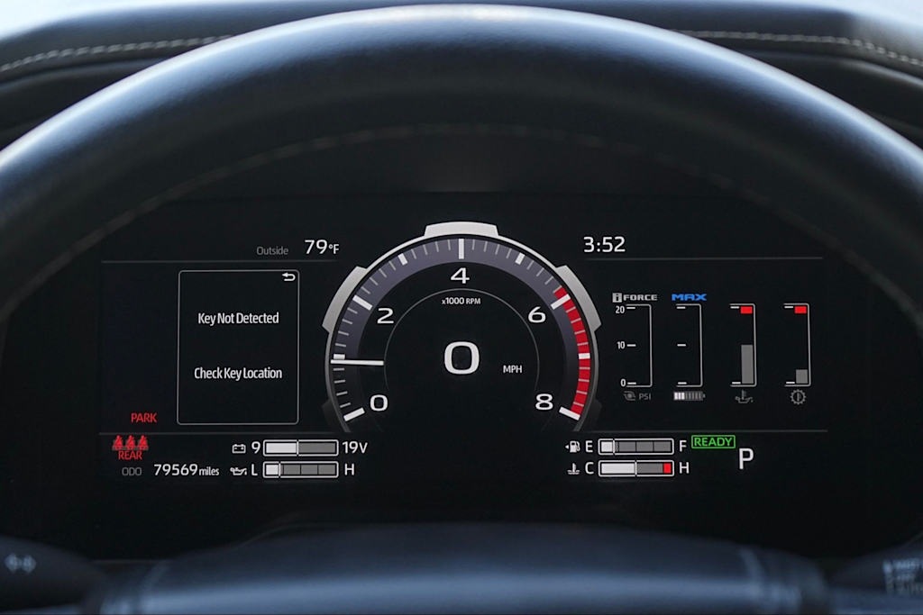 Thumbnail: 2022 Toyota Tundra - 17