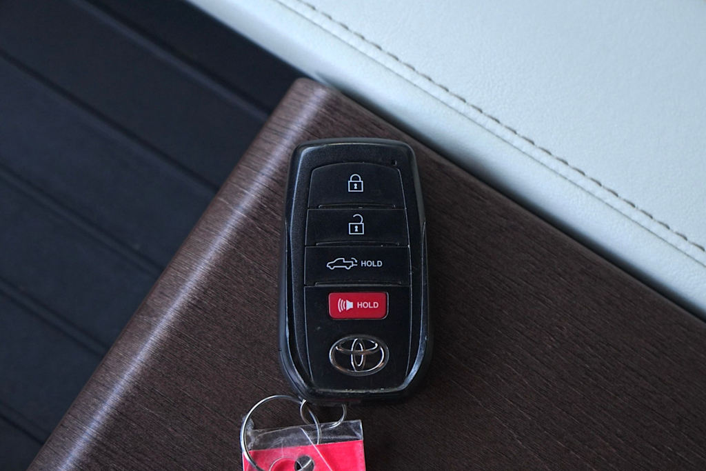 Thumbnail: 2022 Toyota Tundra - 19