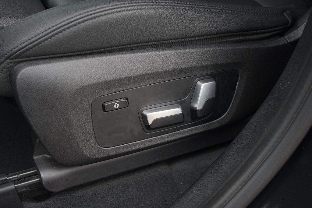 Thumbnail: 2020 BMW X4 - 21