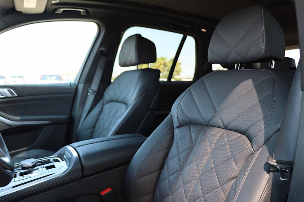 Thumbnail: 2024 BMW X5 - 11