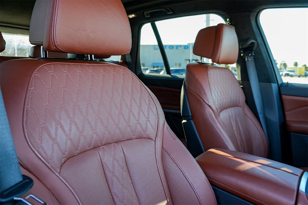 Thumbnail: 2022 BMW X5 - 21