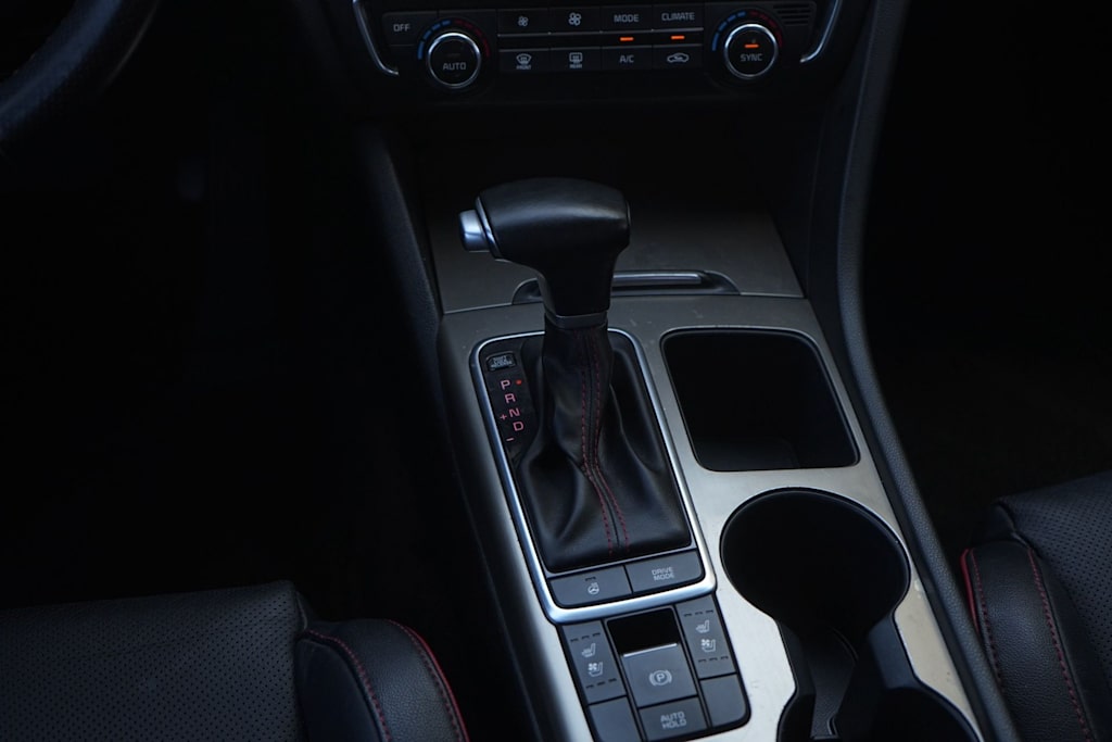 Thumbnail: 2019 Kia Optima - 15