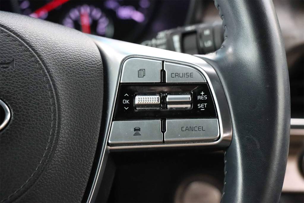 Thumbnail: 2020 Kia Telluride - 24