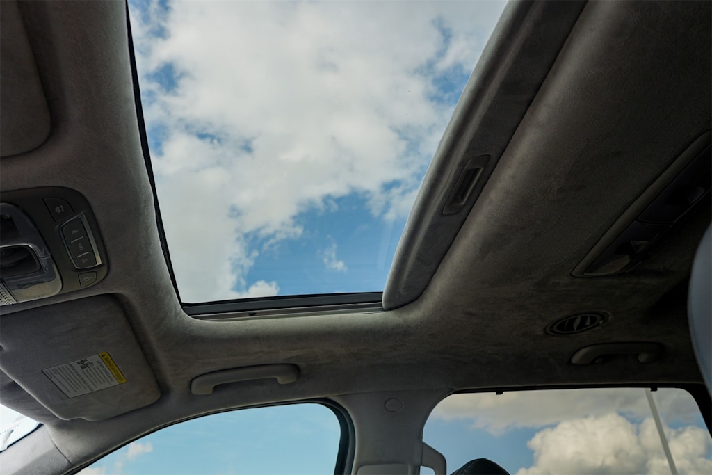 Thumbnail: 2022 Kia Telluride - 24