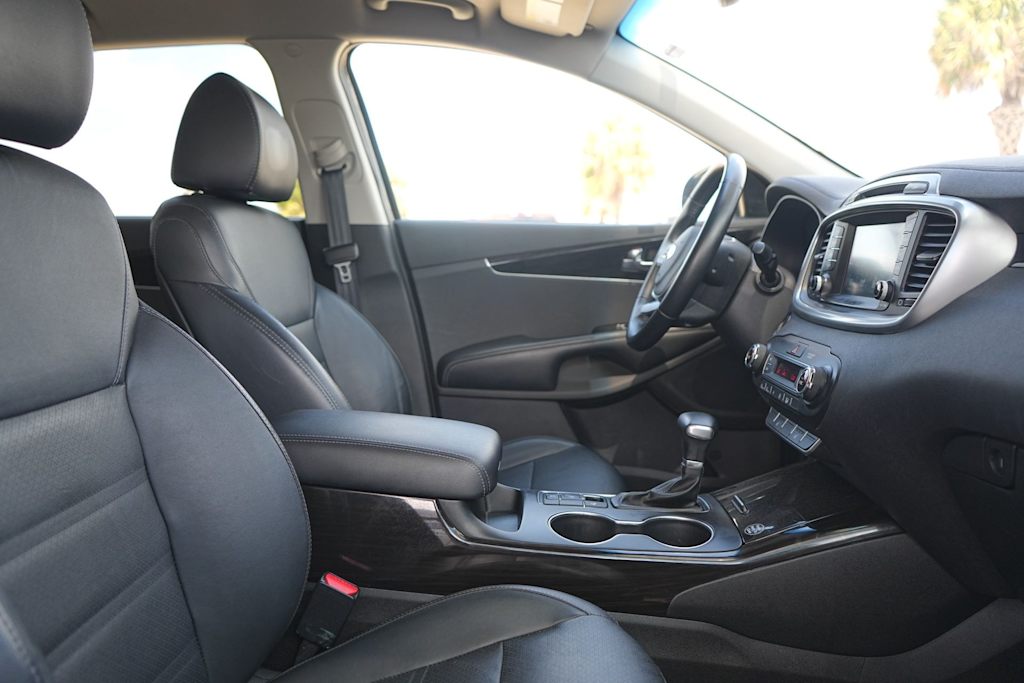 Thumbnail: 2019 Kia Sorento - 12