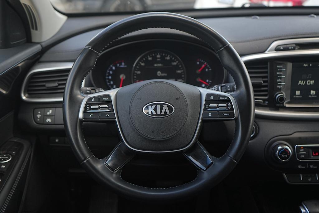 Thumbnail: 2019 Kia Sorento - 14
