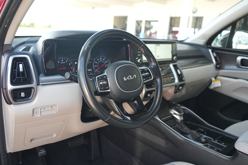 Thumbnail: 2022 Kia Sorento - 2