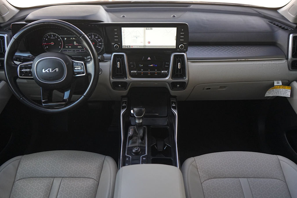 Thumbnail: 2022 Kia Sorento - 10