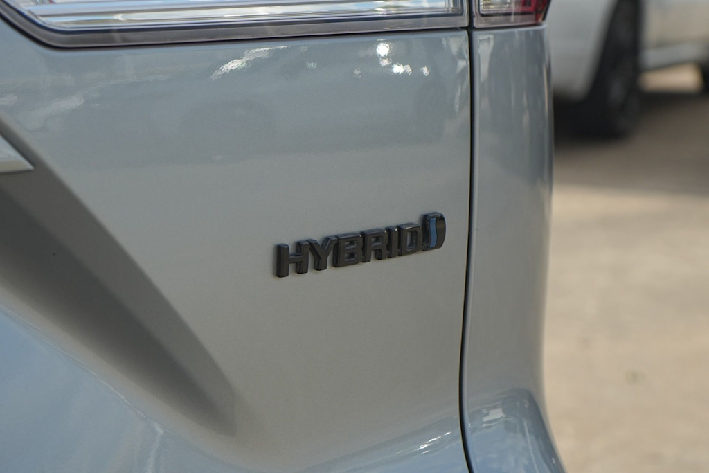 Thumbnail: 2024 Toyota Corolla Cross - 7