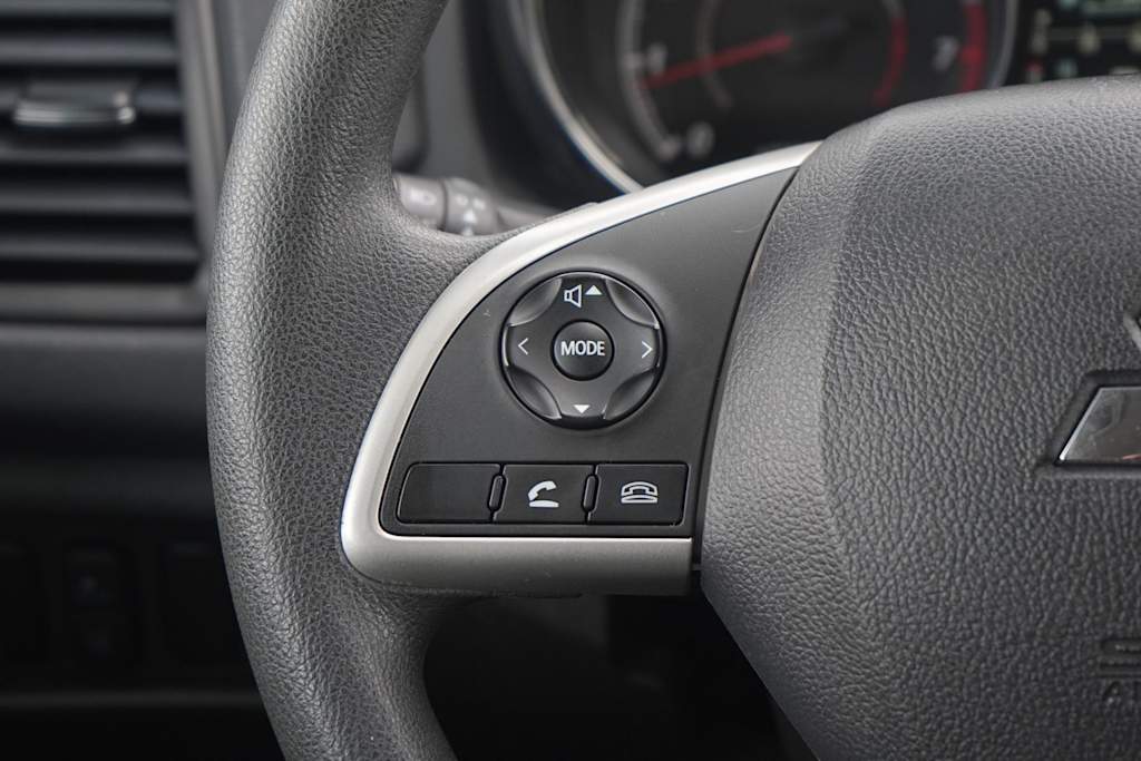 Thumbnail: 2022 Mitsubishi Outlander Sport - 23