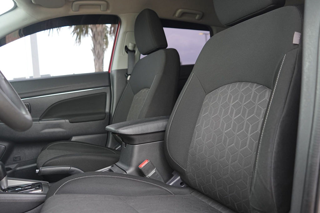 Thumbnail: 2021 Mitsubishi Outlander Sport - 11