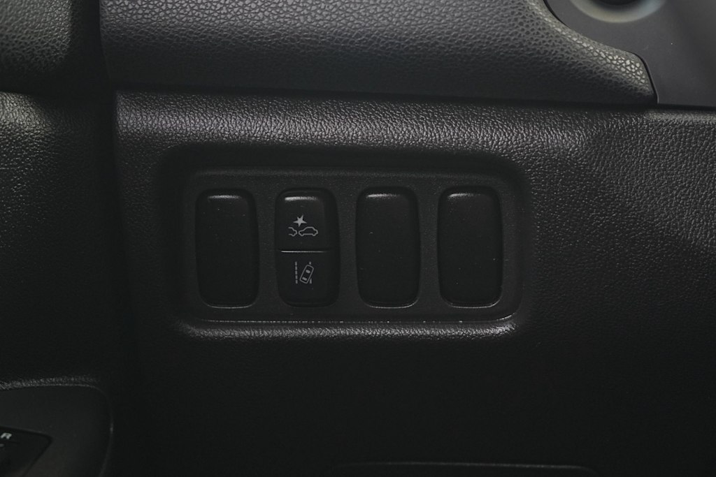 Thumbnail: 2021 Mitsubishi Outlander Sport - 27