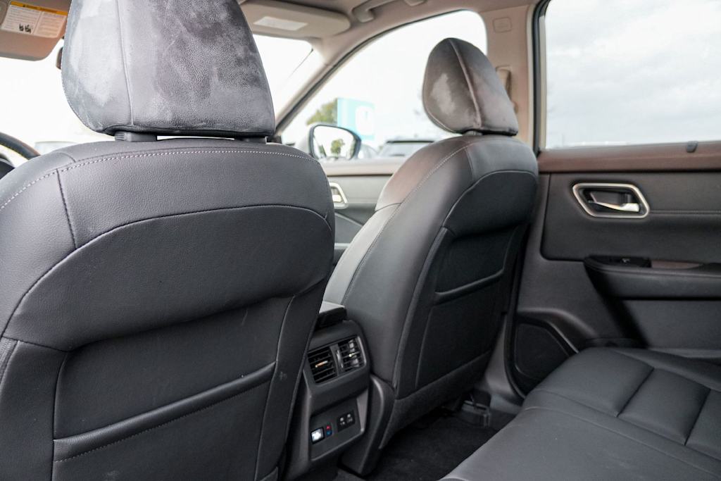 Thumbnail: 2021 Nissan Rogue - 12