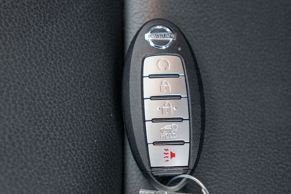 Thumbnail: 2021 Nissan Rogue - 18