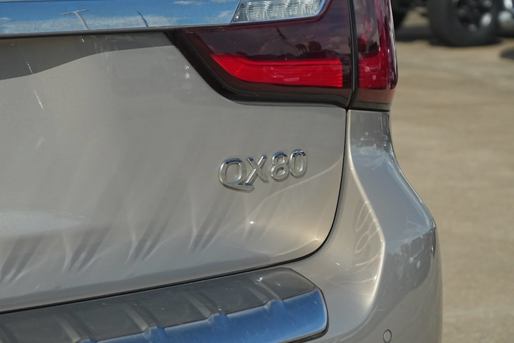 Thumbnail: 2023 INFINITI QX80 - 20