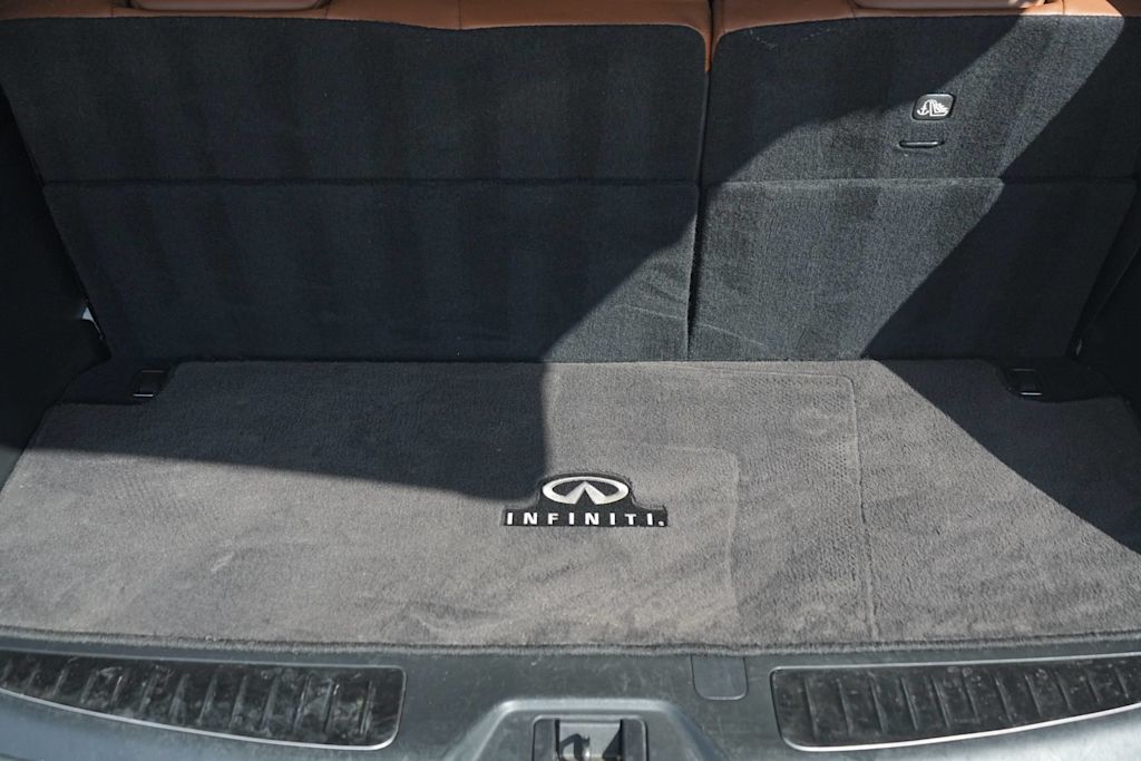 Thumbnail: 2023 INFINITI QX80 - 17