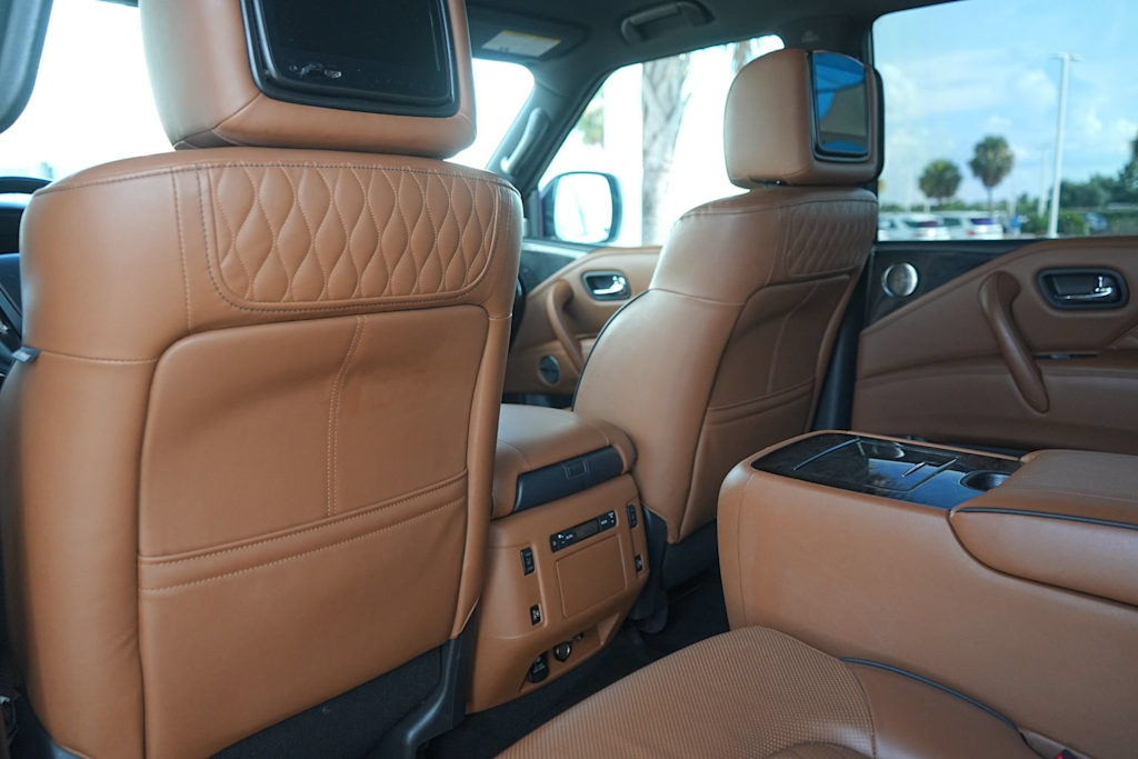 Thumbnail: 2023 INFINITI QX80 - 12