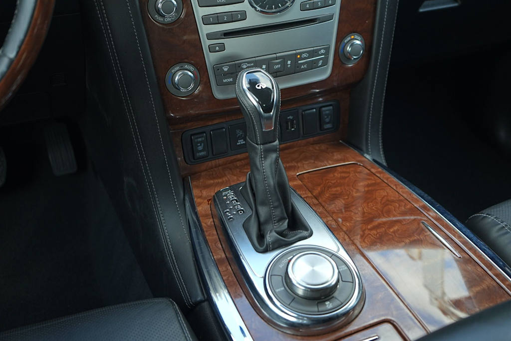 Thumbnail: 2019 INFINITI QX80 - 16